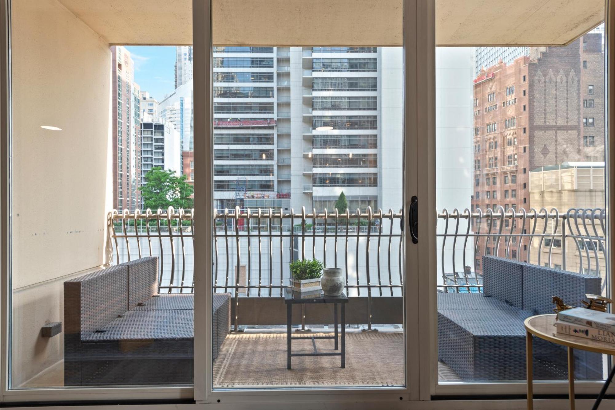 The Bernardin Gold Coast Luxury Apartments Near Magnificent Mile شيكاغو المظهر الخارجي الصورة