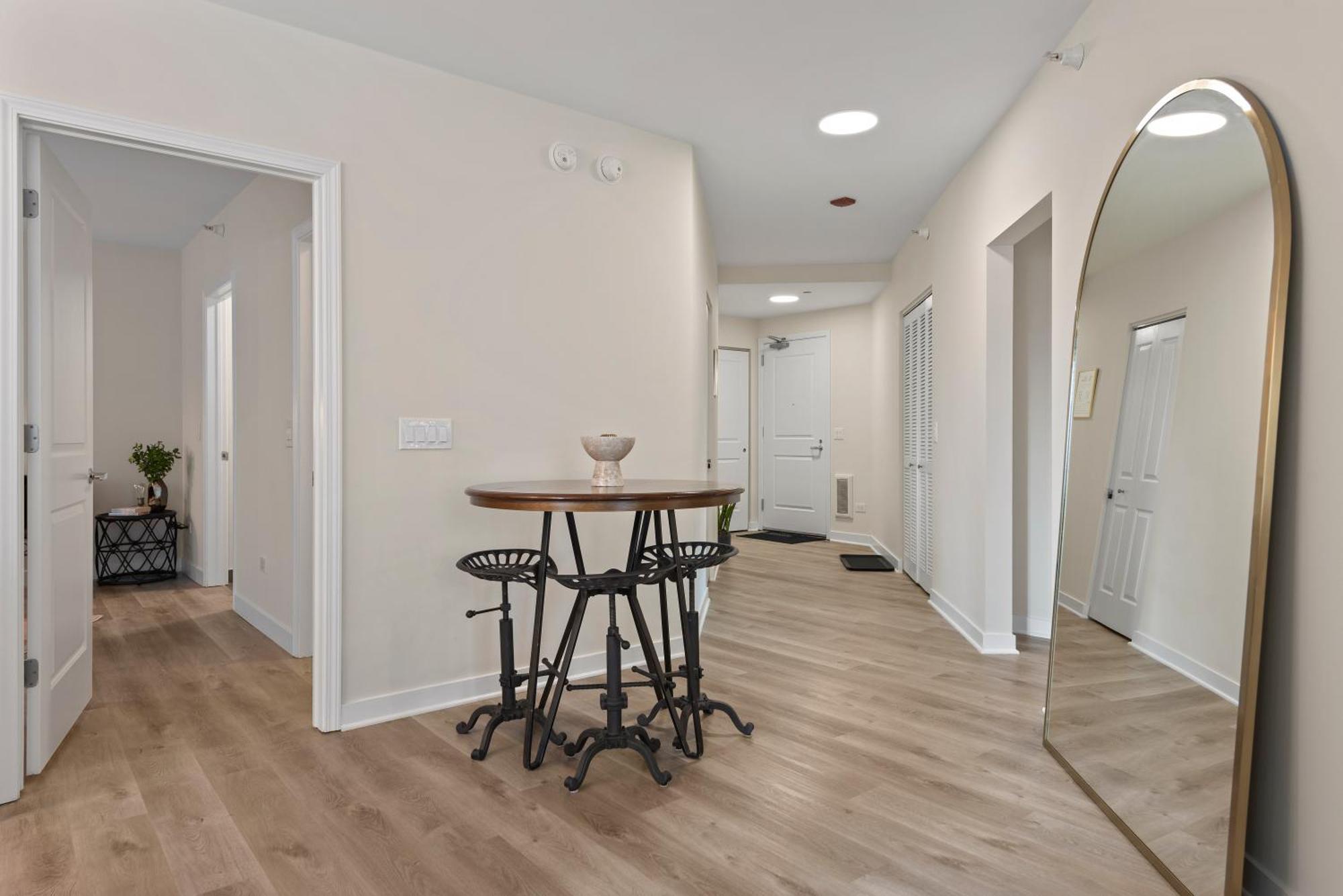 The Bernardin Gold Coast Luxury Apartments Near Magnificent Mile شيكاغو المظهر الخارجي الصورة